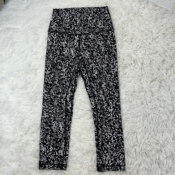 Lululemon Align Crop *21" Chirasu Black - Picture 1 of 6